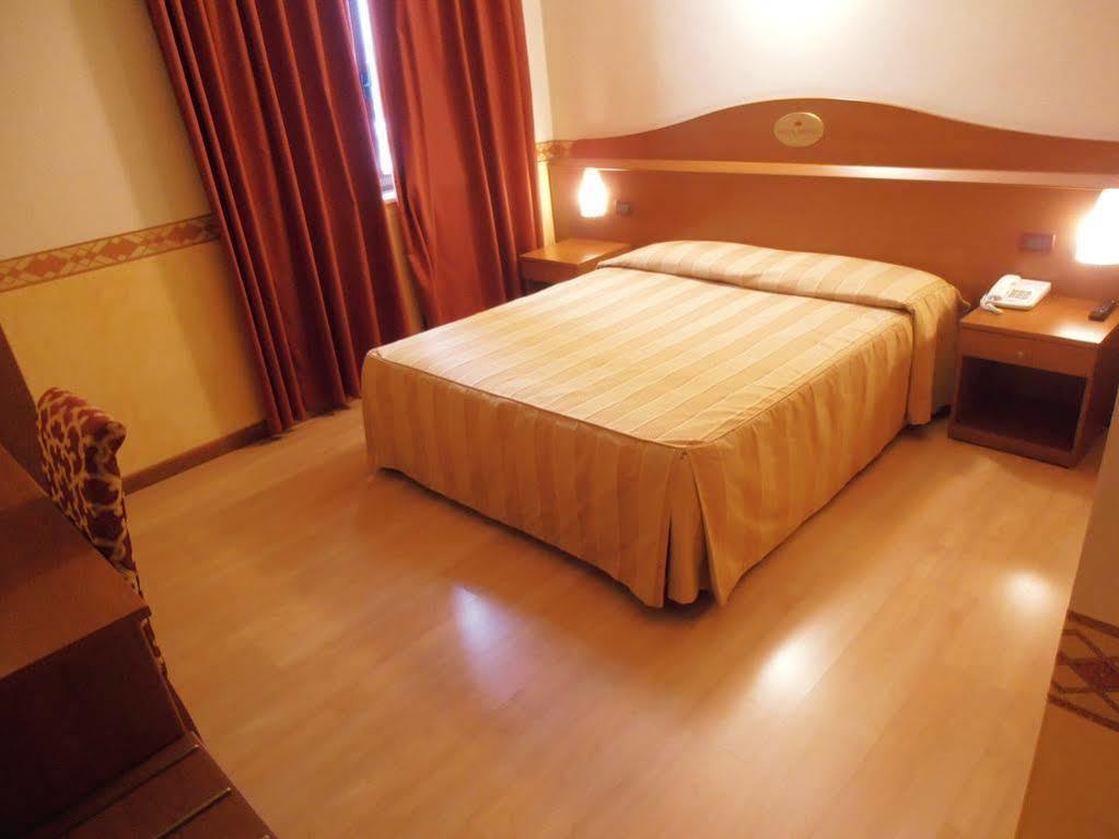 Felix Hotel Montecchio Maggiore Esterno foto